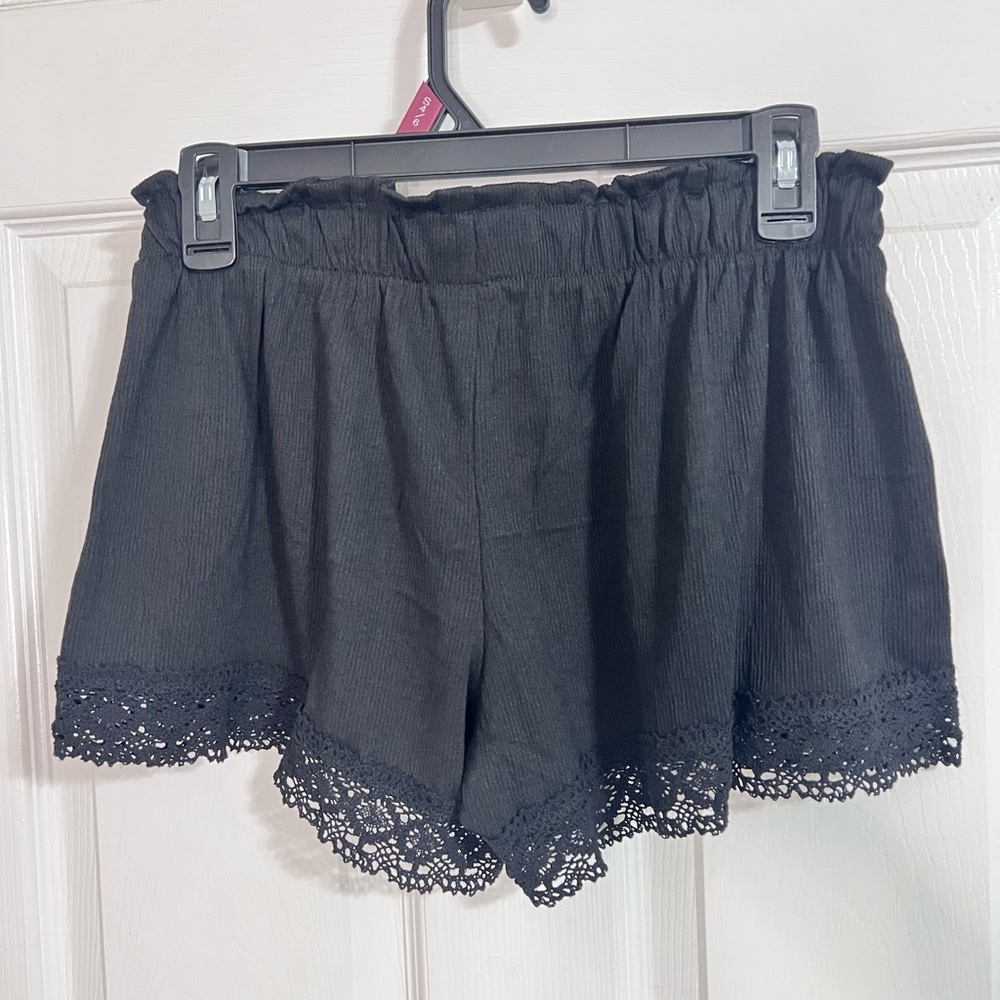 Black Lace Trim Women's Shorts